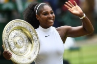 Serena 7. kez Wimbledonda kupa kaldırdı