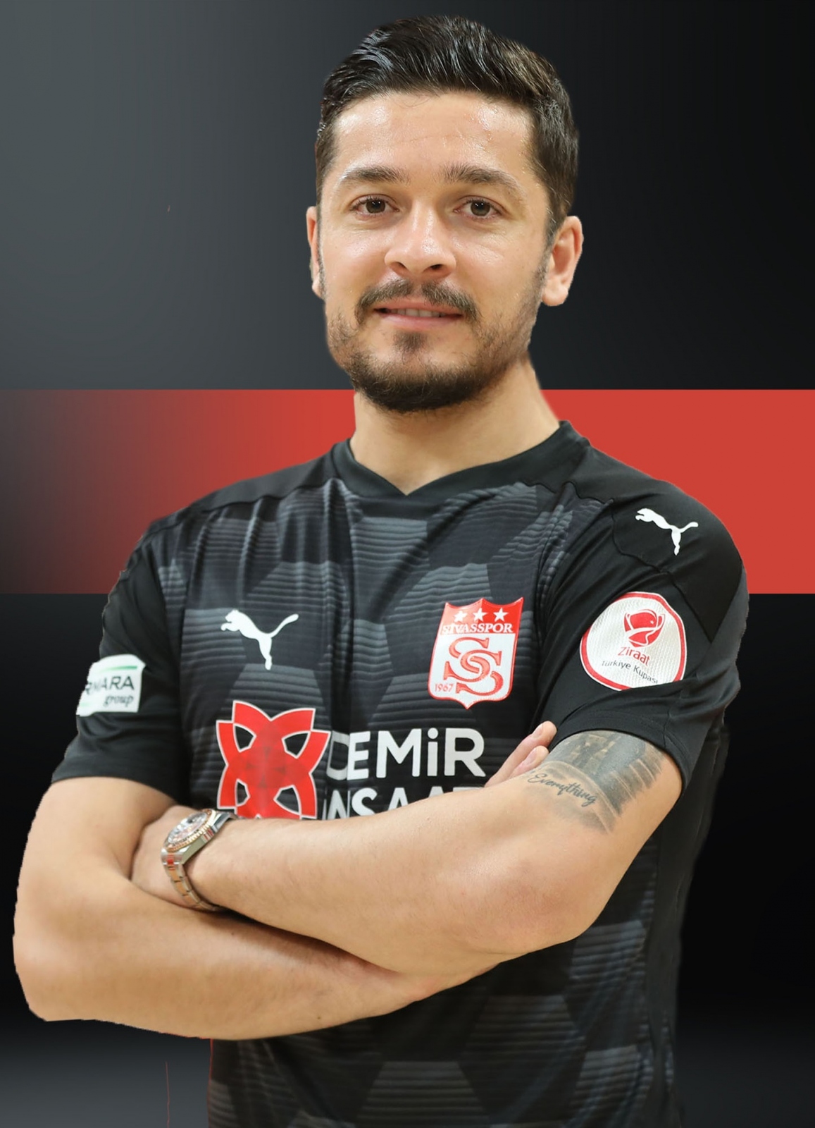 19- Ahmet Oğuz (Sağ Bek) Kulüpsüz -> Demir Grup Sivasspor