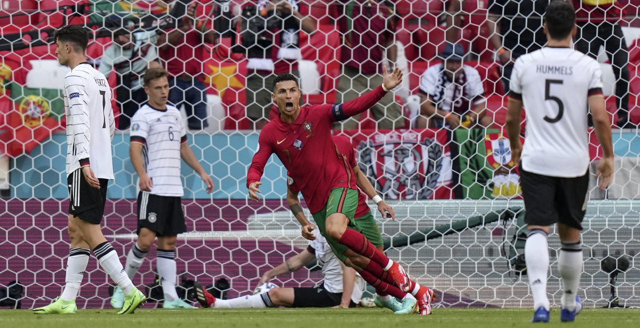 BONUS: Ronaldo, Klose`yi yakaladı