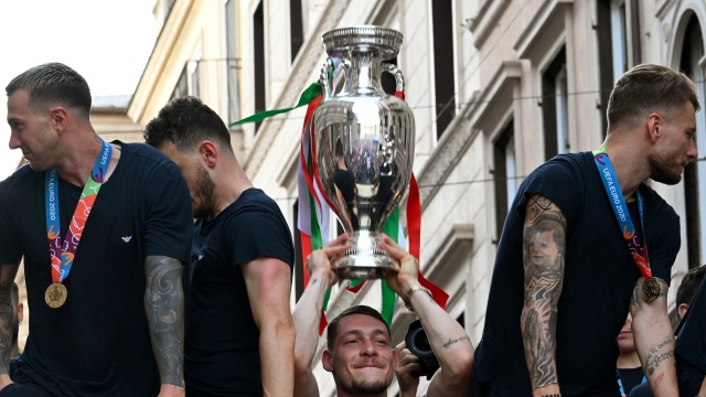 İtalya şampiyonluğu doyasıya kutluyor