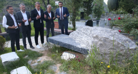 Avcı'dan Özkan Sümer'in mezarına ziyaret