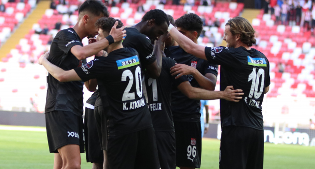 Sivasspor, Kayseri'yi 2 golle geçti Haberinin Görseli