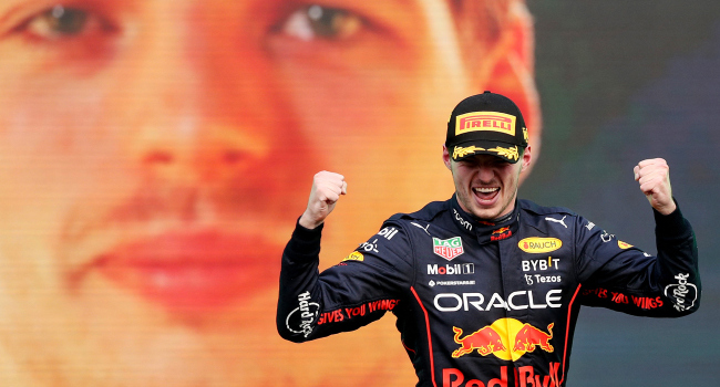 Verstappen, F1 tarihine geçti Görseli