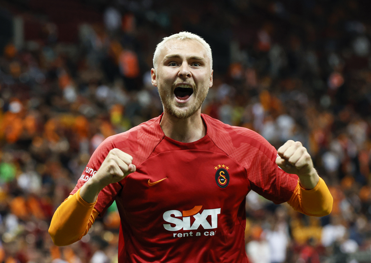 Victor Nelsson - Danimarka (Galatasaray)