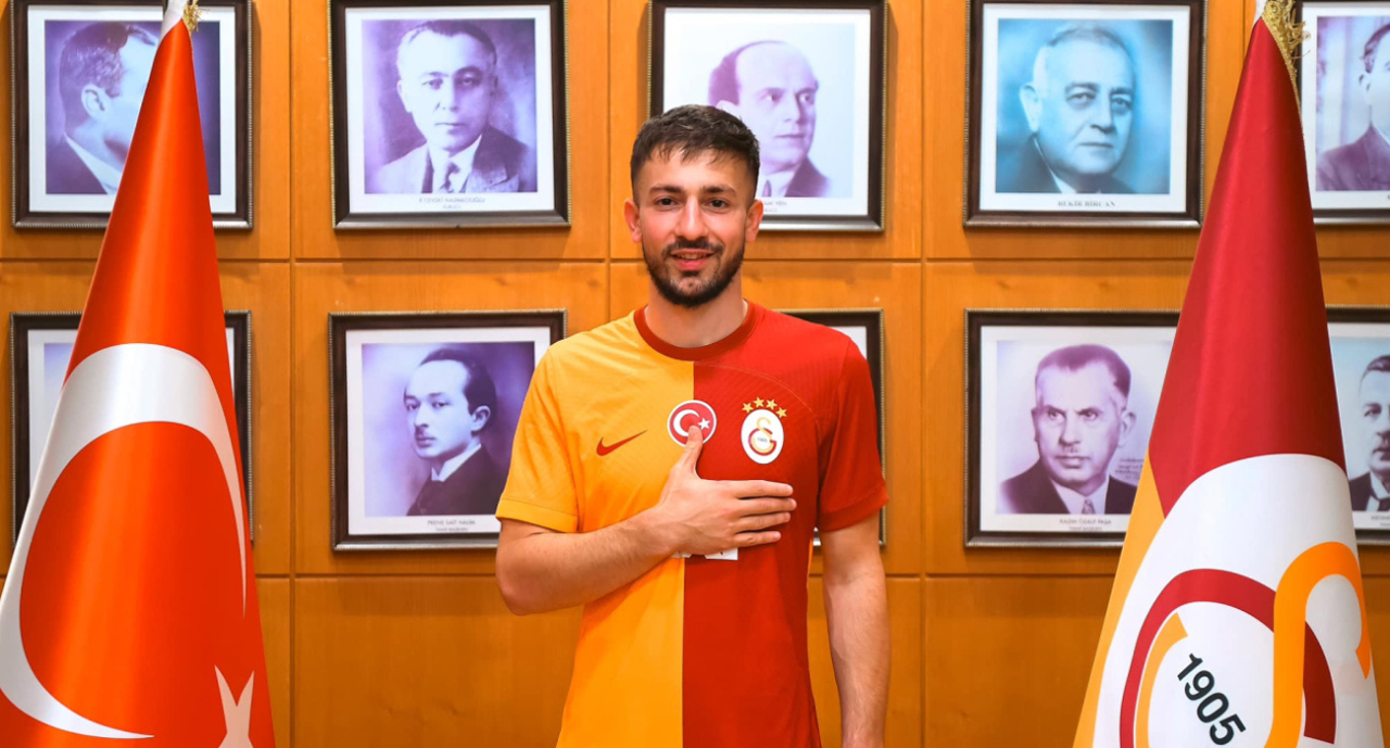 65) Halil Dervişoğlu (Forvet) | Brentford → Galatasaray