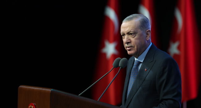 Cumhurbaşkanı Erdoğan'dan Ataman'a geçmiş olsun telefonu Görseli