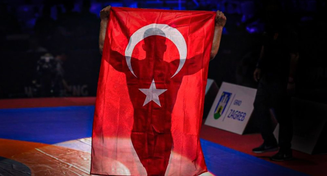 Milli güreşçiler, olimpiyat kotası için Bakü'de mindere çıkacak Görseli