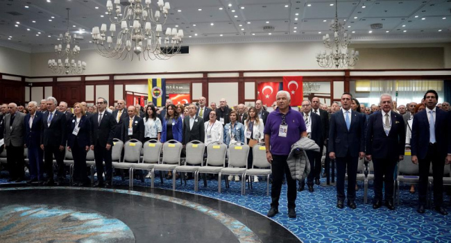 Fenerbahçe'de adaylar konuşmalarını yaptı Görseli