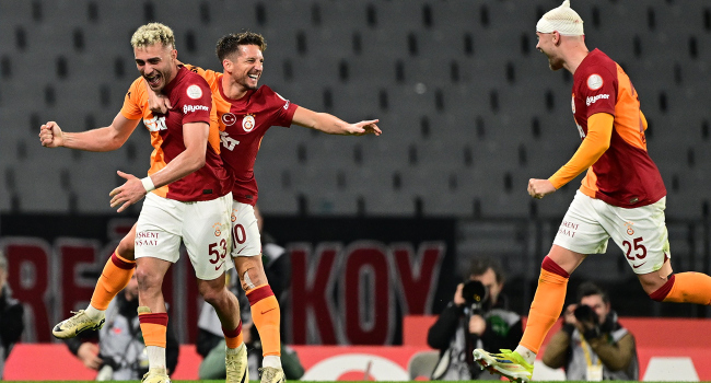 Galatasaray 90&#039;da 3 puanı kaptı